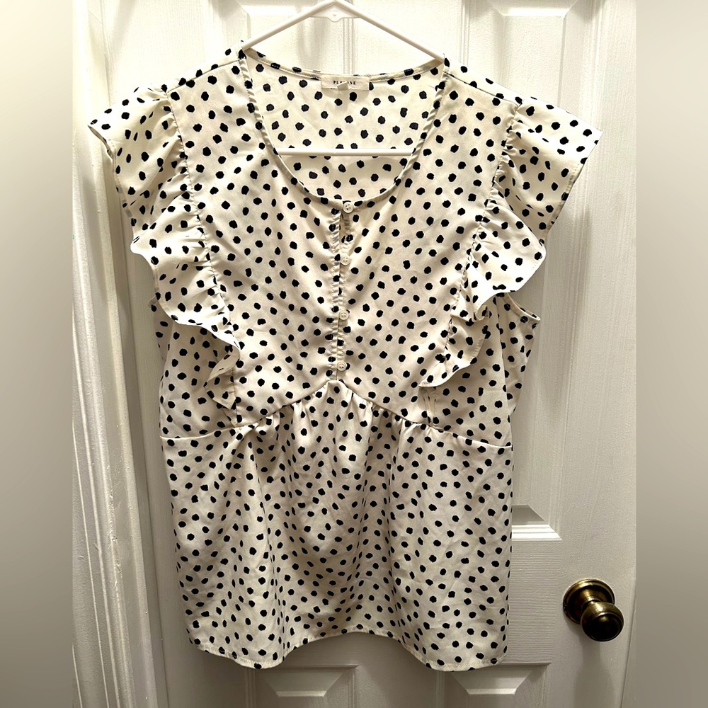 Cute ruffle babydoll blouse with polka dots size S